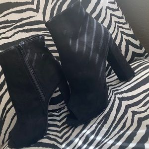 Women’s black suede pep-toe boots